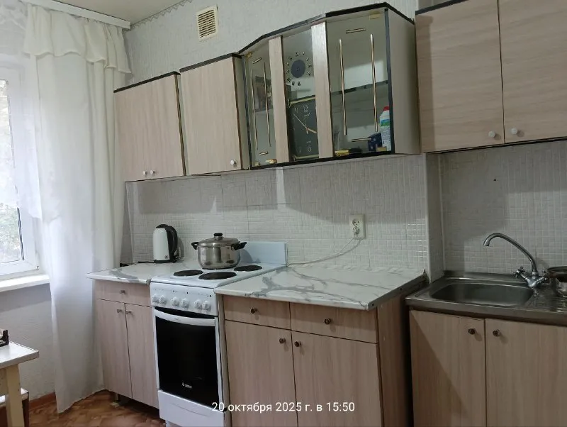 аренда 3х комнатной квартиры на щетинина. 2/9 этажного. состояние простое – но все необходимое в наличии. чисто и аккуратно. вода по графику. через дорогу с/м геркулес молоко, справа рынок щетинина, остановка транспорта рядом. цена 30 000руб. + залог + комиссия. ан анна +7 949 470 04 83 (феникс), +7 949 796 89 69 (миранда). - фотография - 6