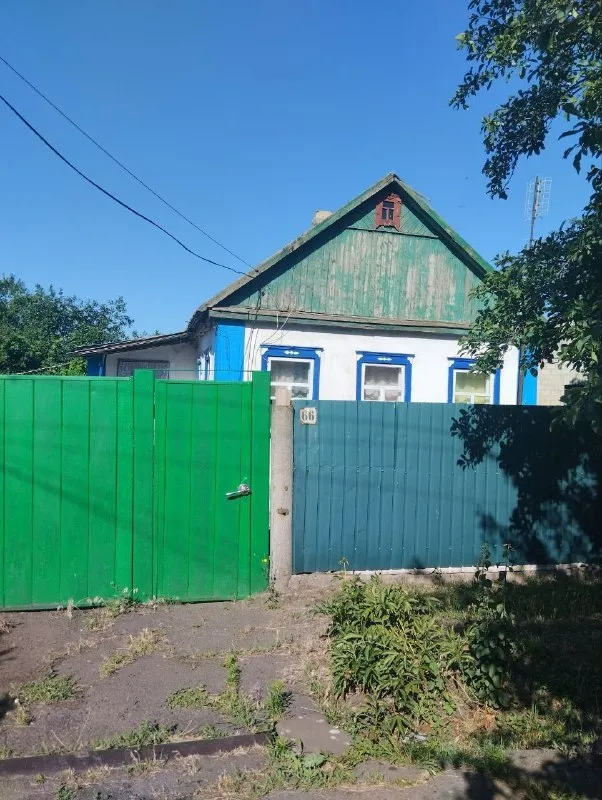 ‼️продажа дома‼️ 🏡продаётся дом г. иловайск днр ✅на участке находятся дом, летняя кухня, два гаража, хоз постройки и сад 🏡участок 6.8 соток земли 🔥собственник 💴цена: 1🍋500.000 рублей 📞все подробности по телефону; ☎️+7(949) 340-51-48 сергей иванович недвижимость днр - фотография - 3