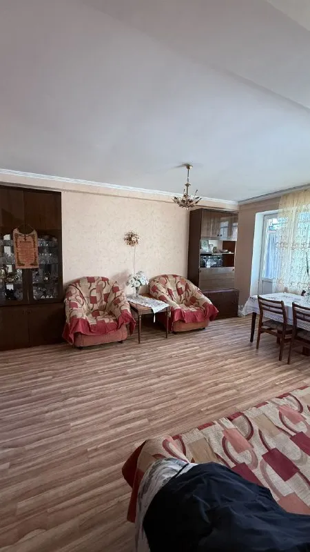 ‼️продажа квартиры‼️ 🏡продаётся 2-двухкомнатная квартира г. харцызск днр мкр-н металлургов, 21 ✅этажность–4/5 жилого дома ✅квартира в находится в кооперативном доме 🔥собственник 💴цена: 2🍋850.000 рублей 📲звонить по телефону; ☎️+7(949) 450-35-3 📨подписаться - фотография - 2