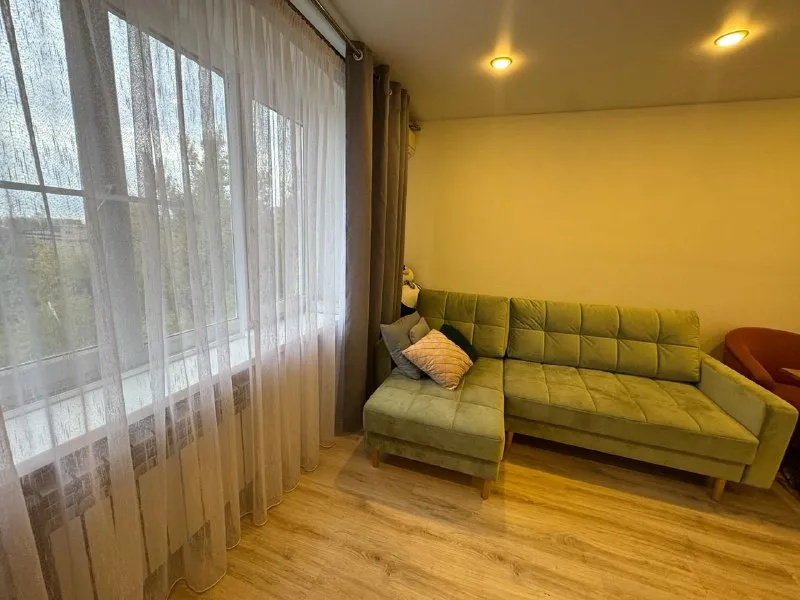 срочная продажа, уютной двухкомнатной квартира 🌇донецк, пересечение ул. университетской / пр. панфилова, ориентир универсам "украина"📍 📑документы готовы к сделке собственник в городе 📍отличное расположение ✅квартира после ремонта, отличное состояние ✅заменены все коммуникации ✅новая проводка, бойлер ✅6/9 этаж кирпичный дом - фотография - 2