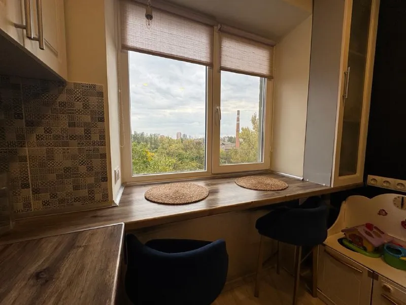 срочная продажа, уютной двухкомнатной квартира 🌇донецк, пересечение ул. университетской / пр. панфилова, ориентир универсам "украина"📍 📑документы готовы к сделке собственник в городе 📍отличное расположение ✅квартира после ремонта, отличное состояние ✅заменены все коммуникации ✅новая проводка, бойлер ✅6/9 этаж кирпичный дом - фотография - 8