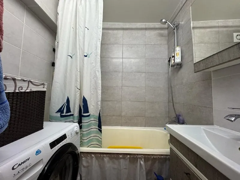 срочная продажа, уютной двухкомнатной квартира 🌇донецк, пересечение ул. университетской / пр. панфилова, ориентир универсам "украина"📍 📑документы готовы к сделке собственник в городе 📍отличное расположение ✅квартира после ремонта, отличное состояние ✅заменены все коммуникации ✅новая проводка, бойлер ✅6/9 этаж кирпичный дом - фотография - 9