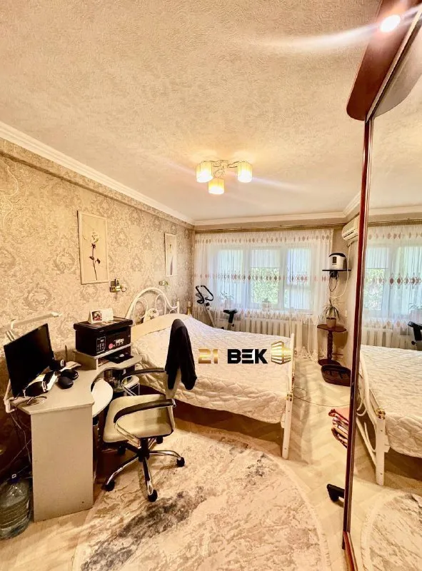 срочная продажа! двухкомнатной квартиры снижение стоимости❗️ 🌇ворошиловский районеэ донецка, по ул. шекспира 📍 👍заменены все коммуникации, электропродка, м/п окна, огромный застекленный пластиковый балкон, 2 сплит системы. ✅общая площадь 43 кв. м. кухня 7 кв. м. этаж 5/5. 📍район расположения квартиры - это прекрасное место для отдыха, пикника, рыбалки, рядом роща. парковочное место под окнами. 💦вода по графику! доходит!   💰стоимость 4 200 000 рублей. 📲☎️+79493375397 с уважением вероника ан «21век» подписаться | дать объявление - фотография - 4