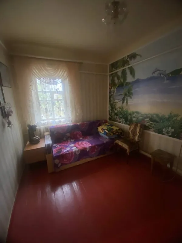 🏡сдам дом на долгосрочную аренду (от 6 месяцев). г. донецк днр, киевский район, ветка. ✅отдельно стоящий дом в жилом состоянии, 4 комнаты, свой двор, газовое отопление, вода по графику, стиральная машина, кондиционер, холодильник, телевизор, ванна и туалет в доме. цена: 35000 р + коммунальные. оплата при заселении первый месяц + залог, без комиссии. просмотр возможен раньше. ☎️номер: +79383152549 📞связь в телеграм @vlad1sloove 📨подписаться - фотография - 4