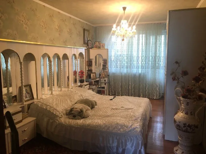 ‼️продажа квартиры‼️ 🏡продам 4-четырехкомнатную квартиру г. донецк днр куйбышевский р-н, ул куйбышева 209, мкр-н магистральный, рядом галактика и школа 51 ✅в квартире сделан качественный ремонт ✅мебель частично остается вода во время подачи идет 🔥собственник 💴цена: 8🍋3 рублей 📲подробности по тел; ☎️+7(949) 385-93-57 сергей 📨подписаться - фотография - 5