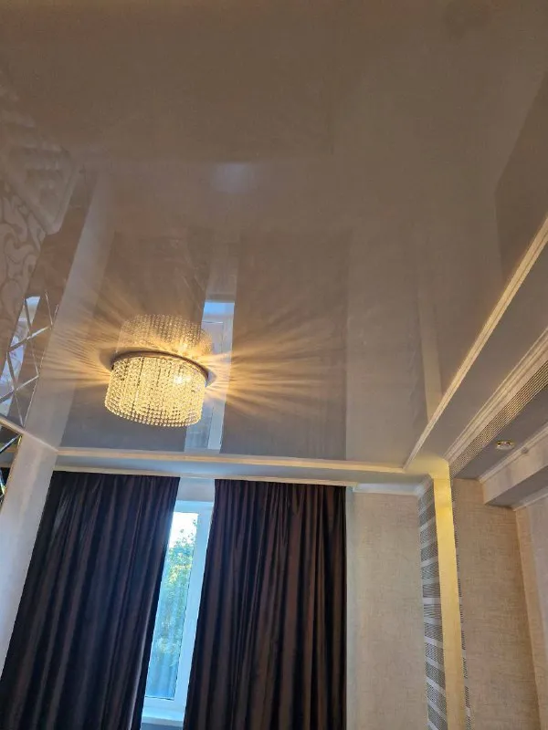 ‼️продажа! ул. бестужева! новострой‼️ продается 3ком квартира в новострое! куйбышевский район, ул. бестужева. этажность 2/15ти. консьерж, 2 лифта, фойе во дворе. просторная красивая квартира, качественный ремонт. натяжные потолки. общая площадь 98,2кв. м. есть гардеробная. есть накопительный бак, вода всегда есть по графику. отлично месторасположение, детская площадка у дома, рядом дк. цена 16,500,000р! +79494181407 галина ан - фотография - 5