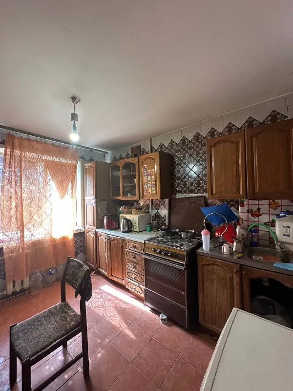 ‼️продажа! ленинский проспект‼️ продажа 4 ком квартиры. ленинский проспект, центр славянской культуры. комнаты раздельные, кухня 9 квадратных метров, 4 этаж 9 ти этажного дома. состояние жилое. рядом транспортные остановки, супермаркет, центр славянской культуры, храм. документы готовы никто не прописан цена 6,500,000р + торг! +79493268382 виктория ан недвижимость днр - фотография - 6