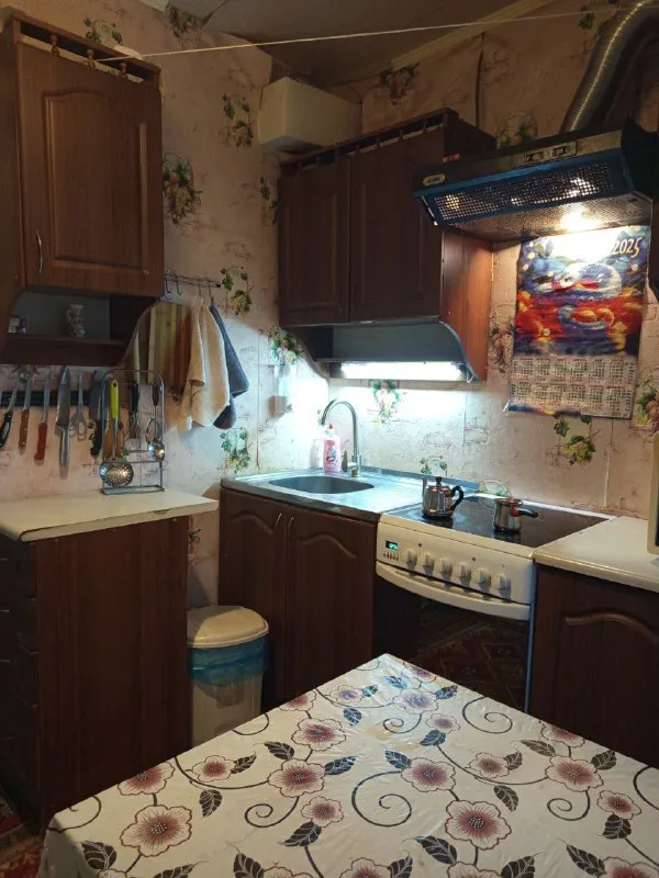 ‼️продажа квартиры‼️ 🏡продаётся 1-однокомнатная квартира г. донецк днр кировский р-н мкр-н солнечный улица скляренко, напротив завода норд ✅этажность–7/14 жилого дома ✅квартира не угловая рядом находится детский садик, школа, больница, рынок, магазины вода по графику 🧾документы готовы 🔥собственник 💴цена: 3🍋500.000 рублей торг‼️ ☎️+7(949) 310-43-33 анна недвижимость днр - фотография - 6