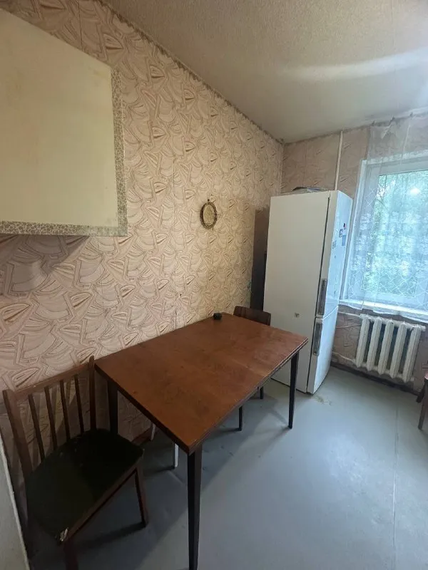 ‼️продажа! нижнекурганская‼️ продажа! 3х ком. квартира, заперевальная. 8-9ти, вода доходит! квартира в жилом состоянии, окна пластиковые, балкон и лоджия. спокойный спальный район, рядом храм, остановки транспорта. в шаговой доступности рынок, супермаркеты, школа, автостанция. документы готовы. цена 5,000,000р. +79493268382 виктория ан недвижимость днр - фотография - 9