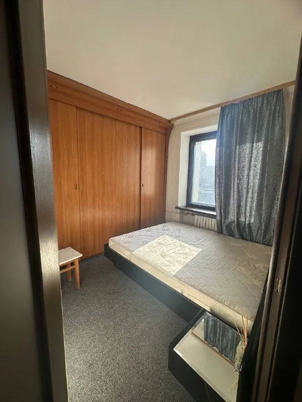 ‼️аренда! набережная, пл. конституции‼️ сдается 2х комнатная квартира. отличный ремонт, вода доходит, есть накопительная система воды!! сдается на длительный срок приличным жильцам. не военным, без животных! рядом супермаркет, в шаговой доступности пл. ленина, набережная. вид из окна на набережную. цена 30,000р + коммунальные! +79494181407 галина ан недвижимость днр - фотография - 3