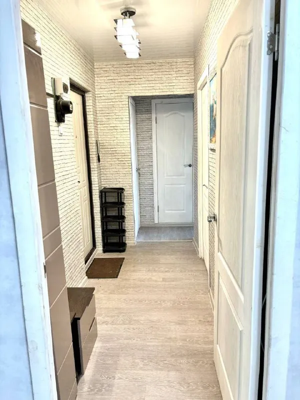 ‼️аренда! центр славянской культуры‼️ аренда! 2х комнатная квартира, этажность 7/9, проспект ленинский, напротив центр славянской культуры, вся бытовая, вай-фай, вода по графику доходит! бойлер поставят в счёт аренды. отличное месторасположение, транспорт в любую сторону города. не военных, не студентов! цена 40,000р + коммуналка +79493268382 виктория ан недвижимость днр - фотография - 8