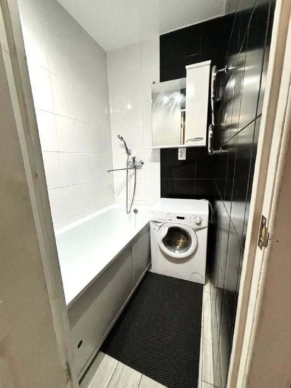 ‼️аренда! центр славянской культуры‼️ аренда! 2х комнатная квартира, этажность 7/9, проспект ленинский, напротив центр славянской культуры, вся бытовая, вай-фай, вода по графику доходит! бойлер поставят в счёт аренды. отличное месторасположение, транспорт в любую сторону города. не военных, не студентов! цена 40,000р + коммуналка +79493268382 виктория ан недвижимость днр - фотография - 9