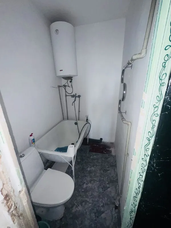 ‼️продажа квартиры‼️ 🏡продам 1-однокомнатную квартиру г. макеевка днр советский р-н мкр-н магистральный ✅9 этаж утеплена всё рядом в ванной сделан косметический ремонт ✅квартира тёплая, просторная прописанных и долгов нет 🧾документы готовы 🔥собственник ✅агентство не беспокоить 💴цена: 1🍋000.000 рублей без торга‼️ 📞все вопросы по телефону ☎️+7(949) 622-79-53 📨подписаться - фотография - 5