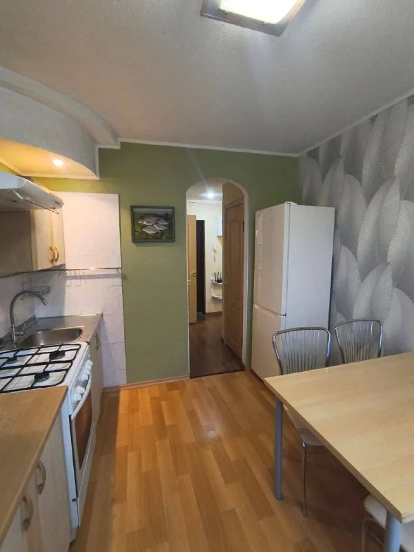 сдается 3х-комнатная квартира 🌇город донецк, на ул. прожекторной (рядом с рестораном "бирстаун")📍 ✅этаж: 3/9. ✅дом: кооперативный, ухоженный, чистый подъезд. ✅квартира в хорошем состоянии, комнаты и санузел раздельные ✅полностью меблирована, оснащена новой бытовой техникой. есть бойлер 💦водоснабжение по графику ✅отличная транспортная доступность - рядом: рынок, супермаркеты, школа, детские сады. 💰цена аренды 50 000 ₽ + к/у. 📲☎️ +7 (949) 400-87-03 ольга, центр недвижимости "мир", подписаться | дать объявление - фотография - 5