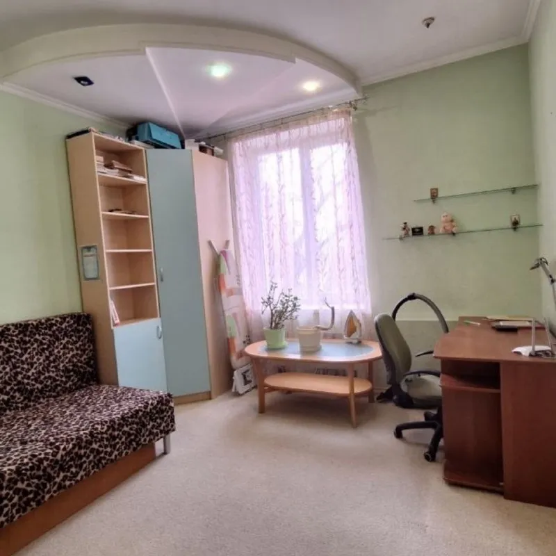 ‼️аренда квартиры‼️ 🏡аренда трехкомнатная квартира г. донецк днр (4 этаж) киевский район, шахтерская площадь ✅площадь квартиры–64 м2 ✅сдается впервые в квартире есть вся необходимая мебель и техника ✅сдаётся только на длительный срок без животных ✅рядом школа, магазины, хорошая транспортная развязка 🔥собственник ‼️долгосрочная аренда‼️ 💴цена: 45.000 ₽ + ком. услуги ☎️+7(949) 446-74-09 аренда донецк днр - фотография - 2