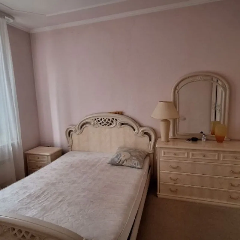 ‼️аренда квартиры‼️ 🏡аренда трехкомнатная квартира г. донецк днр (4 этаж) киевский район, шахтерская площадь ✅площадь квартиры–64 м2 ✅сдается впервые в квартире есть вся необходимая мебель и техника ✅сдаётся только на длительный срок без животных ✅рядом школа, магазины, хорошая транспортная развязка 🔥собственник ‼️долгосрочная аренда‼️ 💴цена: 45.000 ₽ + ком. услуги ☎️+7(949) 446-74-09 аренда донецк днр - фотография - 3