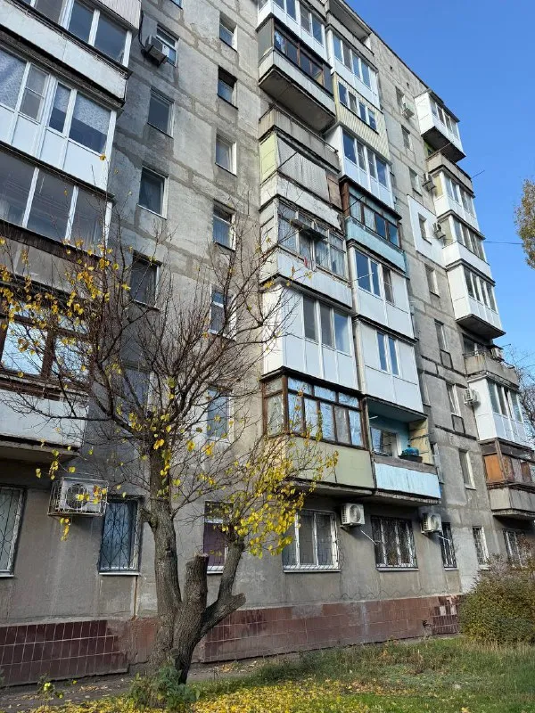 продам 1 ком квартиру пролетарский район ул щетинина 4 7/9 этаж малосемейка квартира под ремонт фото... - фотография