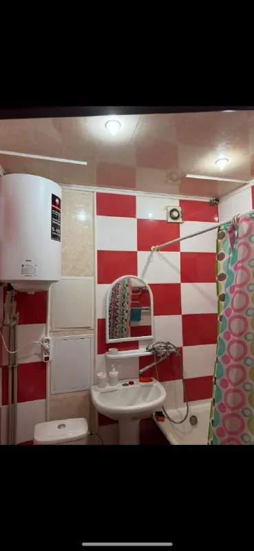 ‼️аренда квартиры‼️ 🏡сдаётся в аренду 1-однокомнатная квартира г. донецк днр будённовский район площадь буденного ✅в квартире есть всё необходимое для комфортного проживания 🔥собственник 💴цена: 25.000 руб. + коммунальные услуги 📞все вопросы по тел; ☎️+7(949) 351-40-71 аренда днр - фотография - 6