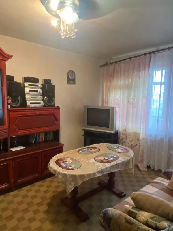 ‼️‼️посуточно‼️‼️ 2- комнатная квартира 📍в самом центре донецка в районе крытого рынка и автостанции с отличной транспортной и торговой инфраструктурой ✅в наличии все удобства для комфортного проживания ✅приоритет семейным парам 💸цена 5000 руб *️⃣нюансы по скидкам в зависимости от количества суток и людей обсуждаются по телефону все вопросы по телефону +79493269316, вадим недвижимость днр - фотография - 3