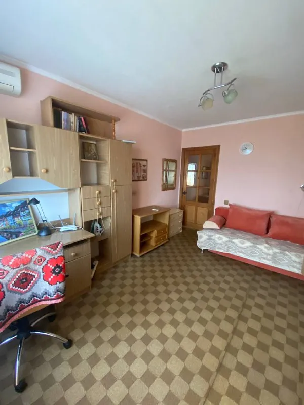 ‼️‼️посуточно‼️‼️ 2- комнатная квартира 📍в самом центре донецка в районе крытого рынка и автостанции с отличной транспортной и торговой инфраструктурой ✅в наличии все удобства для комфортного проживания ✅приоритет семейным парам 💸цена 5000 руб *️⃣нюансы по скидкам в зависимости от количества суток и людей обсуждаются по телефону все вопросы по телефону +79493269316, вадим недвижимость днр - фотография - 6