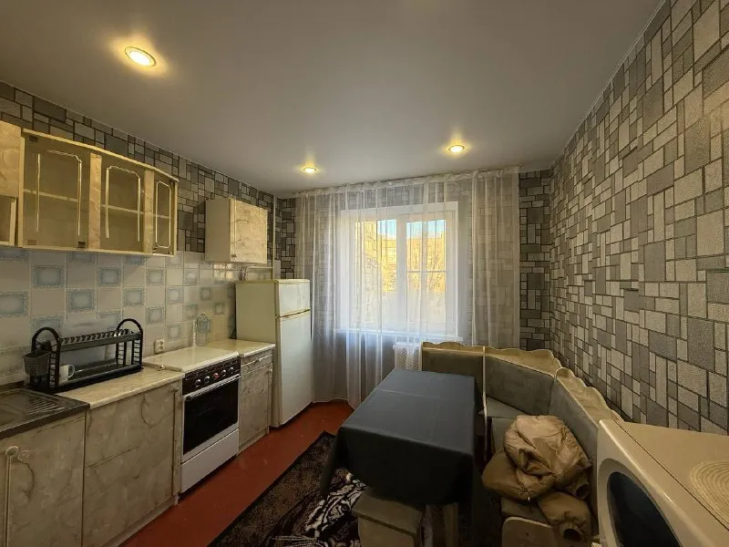 сдается 2-комнатная квартира в буденовском районе, 230-стрелковая дивизия, от собственника, не агентство. укомплектована всей необходимой мебелью и техникой! чтобы договориться о просмотре и узнать всю информацию, звоните по номеру +79493532600 - фотография - 5