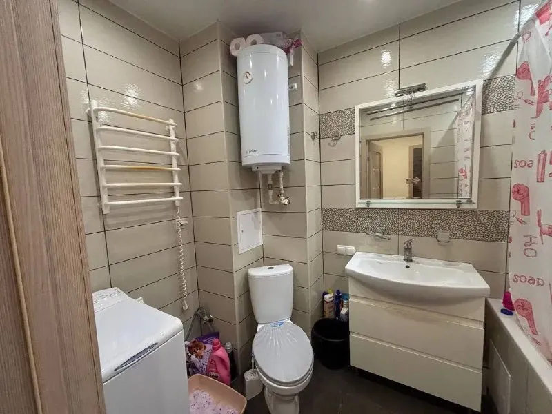 продам 4х-комнатную квартиру 🌇донецк по адресу: пр. красногвардейский 38а. 📍 ✅новостройка❗️ ✅квартира полностью готова к проживанию, все документы в порядке. ✅утеплённые наружные стены толщиной 15 см. все окна и балконный блок заменены на трёхкамерные стеклопакеты. ✅установлена дорогая входная дверь с замком mottura и видеодомофоном. 💦в квартире есть бойлер bosch на 100 литр. .. /telegram. org/img/emoji/40/e29c85.png')">✅электрика выполнена профессионально: на каждую комнату и крупную технику установлены отдельные автоматы, а также установлен отсекатель перепадов давления. ✅этаж 8/10 👍в шаговой доступности отстроенный парк «марабушта» с детскими и спортивными площадками. 💰цена: 11 000 000 рублей. 📲☎️+79497059697 ан новый донбасс подписаться | дать объявление - фотография - 5