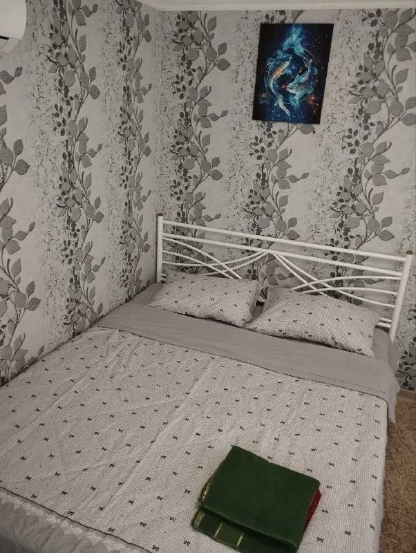 💥донецк💥💥сдаётся посуточно. 💥гостевой  дом💥 ☎️+79494498418 (телеграм) 🏠 домик в  центре  будёновки, будёновский рай. г, донецк. возле автостанции.   частный сектор. жильё новое.   💥💥есть всё необходимое. 💥💥 электро плита, стиральная машинка, холодильник, ванная, душ. посуда в наличии. чистое,   постельное, полотен. .. le="background-image:url('//telegram. org/img/emoji/40/f09f92a6.png')">💦постоянно, кондиционер, мангал не для шумных вечеринок. у нас  очень уютно. ждём вас. ☎️📞 +79494498418 /     людмила анатольевна /не агент/ /не дорого/ 🏕свободен ▪️ недвижимость большого харцызска 👈 подписаться ▪️ разместить объявление ▪️ обсудить - фотография - 2