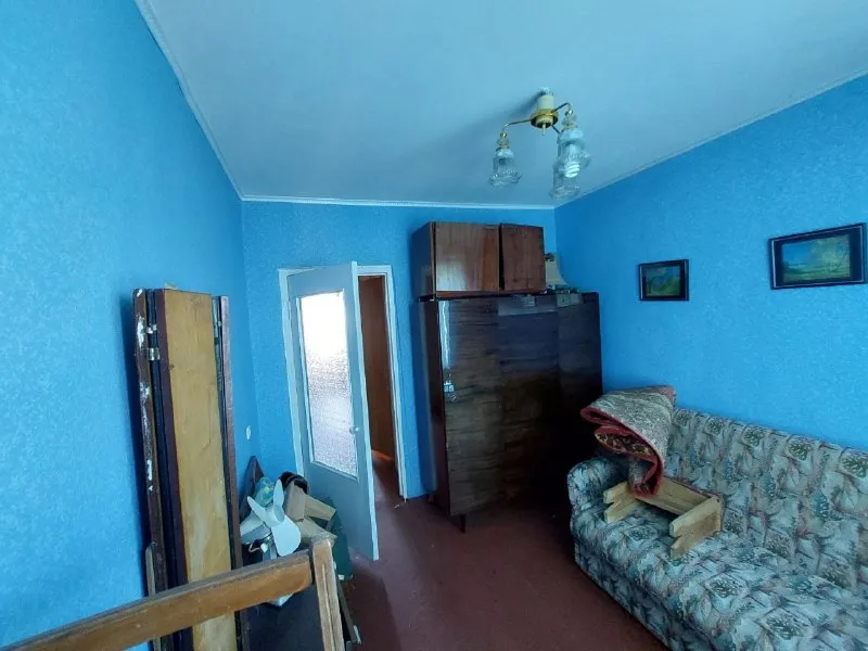 🔑продается 3 комн. квартира. ‼цена: 3 950 000 рублей. торг‼ - г. харцызск - черемушки - мкрн. юбилейный, д. 10 - 9 эт. 9 эт. дома - s= 63.6 m2 - состояние жилое, не угловая, зал проходной, окна и трубы пластик, балкон остеклен, горячая вода - бойлер, кондиционер, счетчики на свет, воду и отопление. новый лифт. продажа частично с мебелью. в квартире не кто не прописан. ☎тел. +7 (949) 331-92-15 анна 📞 тел. +7 (900) 185-49-85 (tele2) +7 949 331 92 15 (whatsapp, telegram. ) ▪️ недвижимость большого харцызска 👈 подписаться ▪️ разместить объявление ▪️ обсудить - фотография - 4