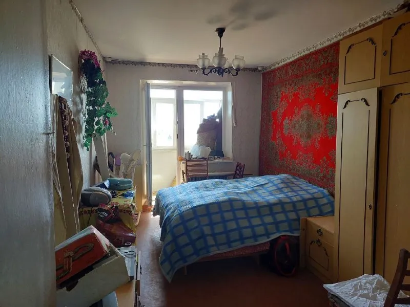 🔑продается 3 комн. квартира. ‼цена: 3 950 000 рублей. торг‼ - г. харцызск - черемушки - мкрн. юбилейный, д. 10 - 9 эт. 9 эт. дома - s= 63.6 m2 - состояние жилое, не угловая, зал проходной, окна и трубы пластик, балкон остеклен, горячая вода - бойлер, кондиционер, счетчики на свет, воду и отопление. новый лифт. продажа частично с мебелью. в квартире не кто не прописан. ☎тел. +7 (949) 331-92-15 анна 📞 тел. +7 (900) 185-49-85 (tele2) +7 949 331 92 15 (whatsapp, telegram. ) ▪️ недвижимость большого харцызска 👈 подписаться ▪️ разместить объявление ▪️ обсудить - фотография - 9