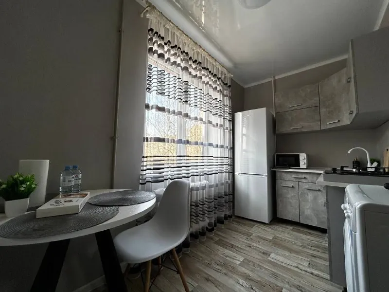 сдам посуточно квартиры 🌇макеевка, м-н зелёный📍 🏡1к. квартира,   🛌 3 спальных места. 💦 вода по графику. 💰 цена 6000 ₽ 🏡1к. квартира 🛌4 спальных места 💦вода круглосуточно. 💰 цена 7000 ₽ 👍уютные, чистые, теплые квартиры, после ремонта. - фотография - 8