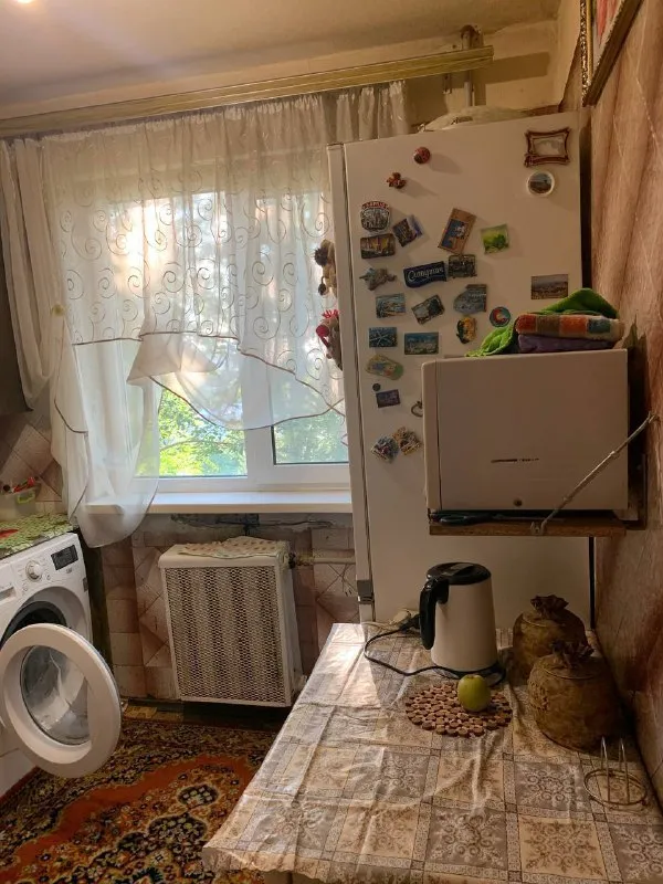 сдам 3 ком квартиру пролетарский район ул литке рядом рынок объединенный, магазины, садики, школы этаж 4/5 общая площадь 55м2 фотографии реальные, состояние хорошее, в квартире все остаётся 30 000₽+все коммунальные услуги +79494113097 алина @as_01vva telegram - фотография - 2