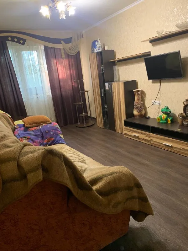 сдам 3 ком квартиру пролетарский район ул литке рядом рынок объединенный, магазины, садики, школы этаж 4/5 общая площадь 55м2 фотографии реальные, состояние хорошее, в квартире все остаётся 30 000₽+все коммунальные услуги +79494113097 алина @as_01vva telegram - фотография - 7