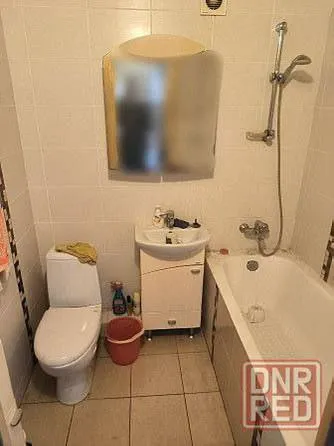 срочная продажа 1 ком. квартиры 🌇донецк, на дзержинского📍 ✅состояние: косметический ремонт, заменены окна, двери, полностью обновлён балкон, отопление, сантехника и проводка. 📑документы: готовы к сделке. ✅квартира светлая, тёплая, готова к проживанию. 34 кв. м 👍отличный вариант как для собственного проживания, так и под сдачу в аренду. 📍расположение: центральный район — удобная инфраструктура, магазины, школы, транспорт. ✅этажность: 8/9 💰стоимость: 3,2 млн. ₽ не упустите шанс приобрести комфортное жильё в хорошем районе❗️ 📲☎️+7949 7425037 александр ан новый донбасс подписаться | дать объявление - фотография - 6