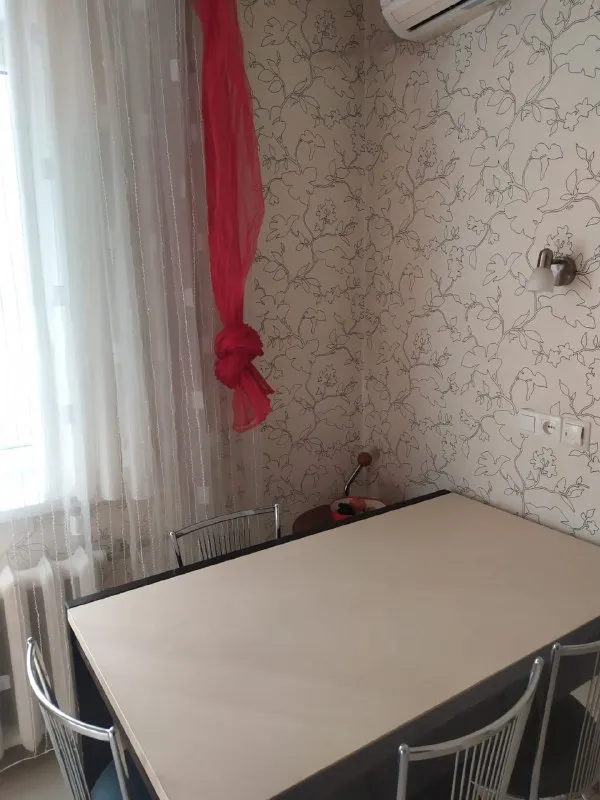 продам 2-х к. квартиру 🌇город донецк, ленинский район, ул. малахова (район дк xxi съезда) ⚡площадь 53,6/30/8,4 м2. ⚡этаж 2/9 ❗вода круглосуточно❗ ⚡качественный ремонт, мебель, быт техника bosch и electrolux, 2 кондиционера, посудомоечная машина ⚡с/узел раздельный. ⚡ теплые полы, балкон застеклён пластик, утепленная внешняя стена ⚡ реальному покупателю разумный торг 📑документы зарегистрированы по рф 💰стоимость 6 950 000 ₽ 📲☎️+79493241608 валентин, собственник - фотография - 5