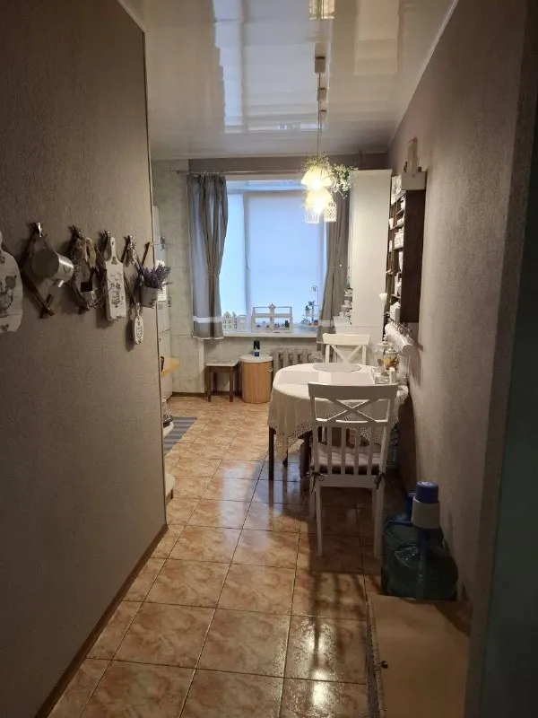 ‼️продажа! площадь ленина ‼️ квартира 2х комнатная, 80 квадратных метров. этажность 8/9ти. дом построен по спецпроекту. квартира с ремонтом, спец планировка. вода идет. у квартиры своя аура, живая. в декор квартиры вложена душа. шикарное местоположение! площадь ленина, филармония, 5 минут прогулочным шагом и бульвар пушкина. транспортная развязка в любую сторону города. документы готовы! собственник на сделке. цена 11,500,000р + торг уместен. +79493282386 ольга ан - фотография - 7