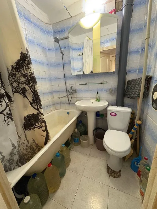 ‼️аренда! набережная ‼️ аренда! 2х ком. б. шевченко, гостиница рамада. этажность 4-5 ти, вода по графику. чистая и теплая квартира, много спальных мест. рядом остановки транспорта, магазины, рынок. цена 22,000р + коммунальные. +79493268382 виктория ан - фотография - 6