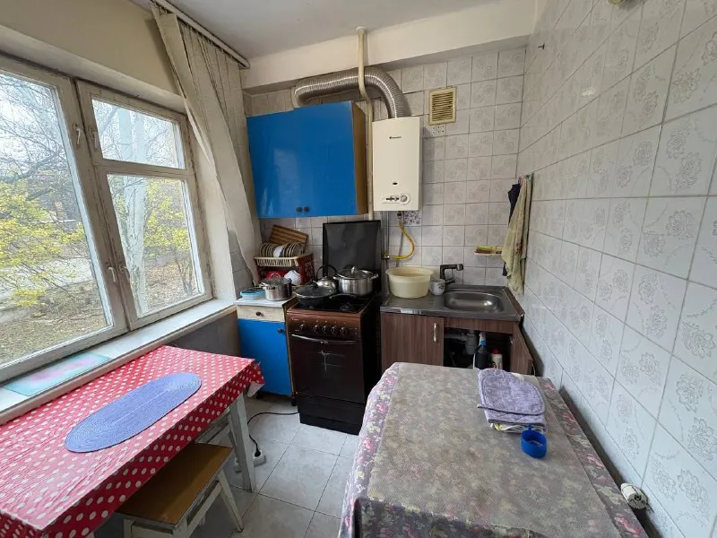 ‼️аренда! набережная ‼️ аренда! 2х ком. б. шевченко, гостиница рамада. этажность 4-5 ти, вода по графику. чистая и теплая квартира, много спальных мест. рядом остановки транспорта, магазины, рынок. цена 22,000р + коммунальные. +79493268382 виктория ан - фотография - 7