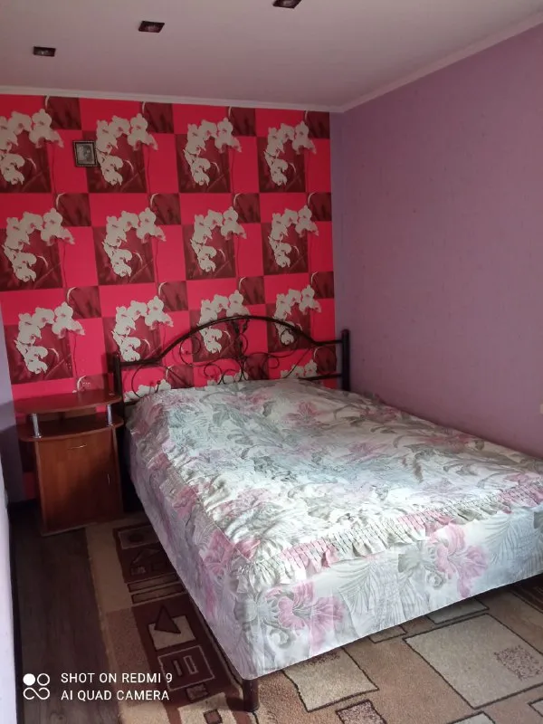 посуточно 2-х комн. квартира 🌇центр прибытия в город донецк, южный автовокзал. цирк оцкб📍 ✅с ремонтом мебелью и бытовой техникой полностью укомплектована!!!💯 ✅все что вам понадобиться все есть!!!💯 тв плазма домашний кинотеатр холодильник машинка автомат духовой шкаф электрический чайник микроволновая печь кондиционер 4 спальных места вода горячая интернет wi-fi. 👍отличное месторасположение дома рядом вся инфраструктура супермаркет банк остановки общественного транспорта парк щербакова оцкб!!! 💰цена 3000 ₽ 💐 буду рада вас встретить!!! 📲☎️+79494307494 хозяйка подписаться | дать объявление - фотография - 4