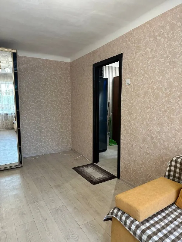 посуточно от собственника❗️ однокомнатная квартира 🌇донецк, кировский район, по ул бирюзова. 📍 💦вода 24/7! укомплектована всем необходимым: накопительная система водоснабжения с насосом, wi-fi, кондиционер, стиральная машинка, микроволновка. постельное белье и полотенца, тапочки, гигиенические принадлежности. ✅кухня оборудована, имеется посуда для приготовления и принятия пищи, чай/кофе для наших гостей ❤️ ✅будем рады видеть одного - двух гостей, не против детей. воспитанные животные обсуждаются! 💰цена 6000 ₽ сутки, 5000 ₽ возвратный залог 📲☎️+7 (949) 852-33-69 подписаться | дать объявление - фотография - 2