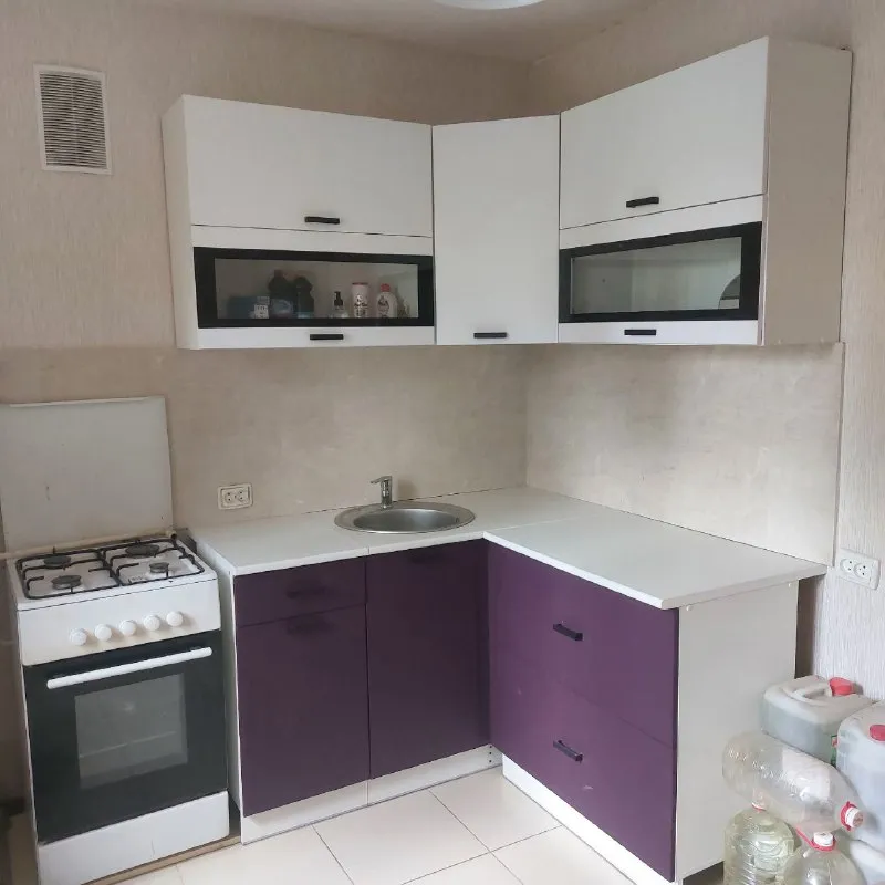 ‼️продажа квартиры‼️ 🏡продаётся 1-однокомная квартира г. донецк днр кировский р-н мкрн текстильщик ✅этажность– 4/9 жилого дома ✅в квартире новая встроенная кухня, новые входные и межкомнатные двери ванная комната в плитке 🔥собственник 💴цена: 4🍋000.000 рублей ☎️+7(949) 322-81-09 📨подписаться - фотография - 2