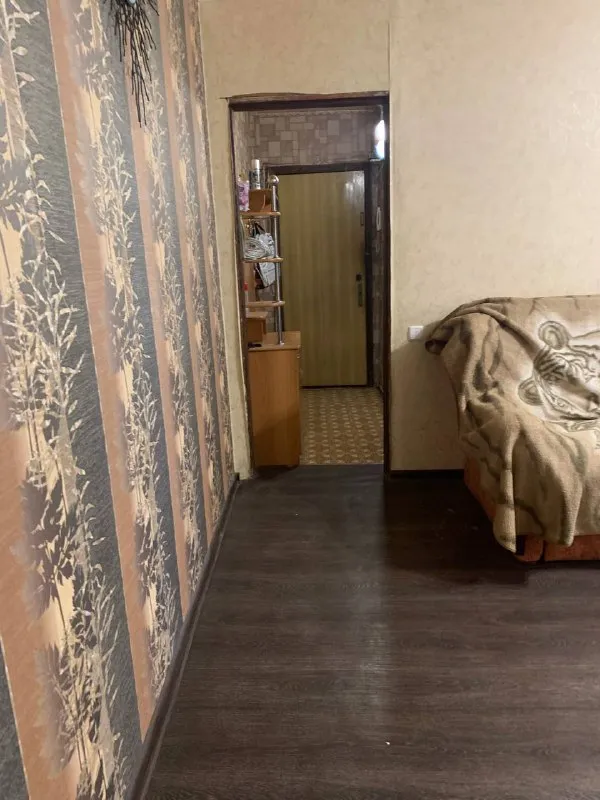 сдам 3 ком квартиру пролетарский район ул литке рядом рынок объединенный, магазины, садики, школы этаж 4/5 общая площадь 55м2 фотографии реальные, состояние хорошее, все необходимое есть 25 000₽+все коммунальные услуги +79494113097 алина @as_01vva telegram - фотография - 3