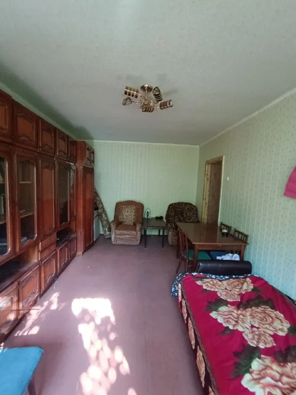 аренда двухкомнатной квартиры 🌇днр, город макеевка. восточный, ул. курская. 📍 ✅площадь 50 м2. 💦 вода по графику ✅ этаж 3/9 ✅ водонагревательный бак ✅ большой балкон ✅ хорошие соседи ✅ м. .. kground-image:url('//telegram. org/img/emoji/40/e29d97.png')">❗️ все необходимое для жизни есть ✅развитая инфраструктура остановка, школа, рынок, магазины, парковка, все находится рядом с домом. до центра 10 мин на автобусе. 💰цена 15.000 ₽ + к/у + агентские 📲☎+7949-416-89-33 евгений ан терем подписаться | дать объявление - фотография - 3