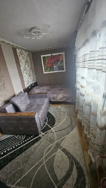 ‼️продажа квартиры‼️ 🏡продаётся 2-двухкомнатная квартира г. донецк днр киевский р-н улица щорса 59 ✅этажность–5/5 жилого дома ✅отопление в квартире и на чердаке поменяли на пластиковые трубы шифер меняли год назад ✅утеплён потолок с крыши вода круглосуточно 💦стоит накопительный бак на 1.000 литров ✅все водопроводные трубы заменены на пластиковые, поменян стояк до 1 этажа ✅рядом школа, детский садик, больница, магазины, парк кованых фигур 🔥собственник 💴цена: 3🍋800.000 рублей ☎️+7(949) 465-07-93 недвижимость днр - фотография - 4