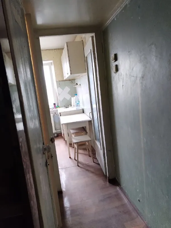 продаётся двухкомнатная квартира 47 м кв, не угловая, 5й этаж пятиэтажаи, комнаты раздельные, под ремонт, от собственника. донецк мкр-н азотный, 3 млн торг уместен(росреестр поставлен нулевая прописка) +7949 413 95 64 виктория +7977 016 41 79 виктория телега на обоих номерах - фотография - 2