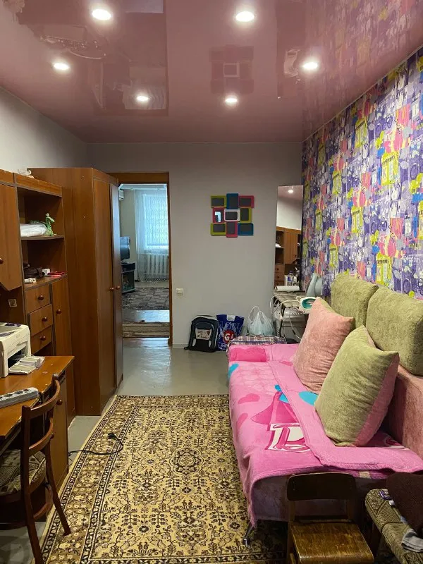 ‼️продажа квартиры‼️ 🏡продажа комнатная квартира г. Енакиево днр пгт карло-марксово, ул. Юбилейная ✅этажность–5/5 жилого дома ✅общая площадь–45.9 м2 ✅крыша не течёт жилое состояние пластиковые окна ✅железная входная дверь рядом остановка общественного транспорта, магазины, детский садик, школа 🧾документы готовы 🔥собственник 💴цена: 1🍋300.000 рублей ☎️+7(949) 485-97-71 недвижимость днр - фотография - 4