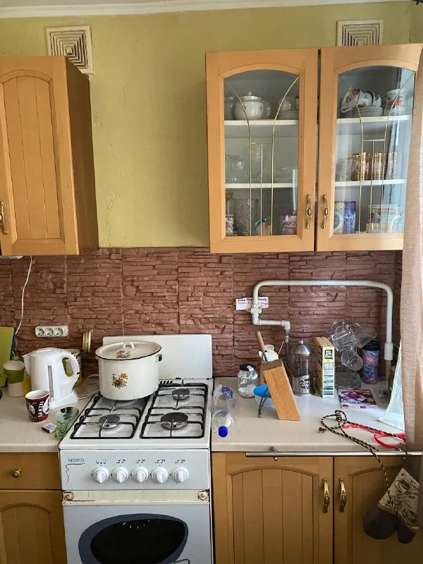 ‼️продажа квартиры‼️ 🏡продажа комнатная квартира г. Енакиево днр пгт карло-марксово, ул. Юбилейная ✅этажность–5/5 жилого дома ✅общая площадь–45.9 м2 ✅крыша не течёт жилое состояние пластиковые окна ✅железная входная дверь рядом остановка общественного транспорта, магазины, детский садик, школа 🧾документы готовы 🔥собственник 💴цена: 1🍋300.000 рублей ☎️+7(949) 485-97-71 недвижимость днр - фотография - 7