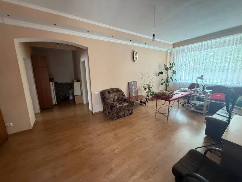 Продажа частного 🏡 дома 🌇донецк, калининский район рядом калининский рынок, бул. Шевченко ул. Цусимская  📍 🔹площадь дома 150 кв. 🔹участок 8 соток 🔹фундамент дома усиленный 🔹теплый пол 🔹газовый котел 🔹в доме не требуется ремонт 🔹отлично развита инфраструктура 💰цена: 13.000.000 млн рублей 👀показ дома 🏡 в любое время - ключи 🔑 в агентстве 📲☎️ +79490370636 подписаться  |  дать объявление - фотография - 5