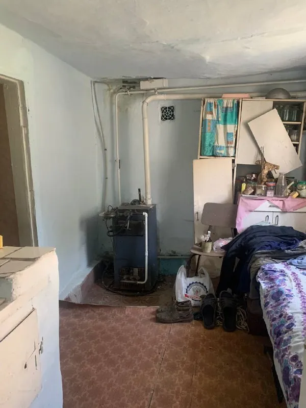 Продам дом (гараж, летняя кухня) буденновский район ул кибальчича 7 8 соток земли газ, сливная яма, свет, вода туалет на улице документы готовы 800 000₽ +79494113097 алина @as_01vva telegram - фотография - 2