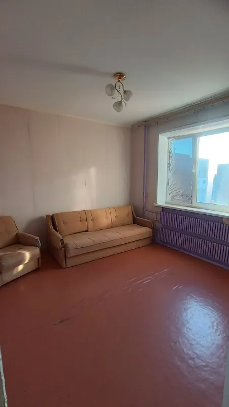 ✅продажа 3-комнатной квартиры. (документы готовы к сделке) месторасположение: г. Донецк, кировский р-н, ул. Генерала максима козыря; *этаж 9/10; *количество жилых комнат: 3; *общая площадь: 70,1кв. М. , жилая 40,8кв. М. ; *кухня: 8,2кв. М. . 🔸теплая и просторная квартира с отличной планировкой, в которой уже установлены качественные пластиковые окна, заменен балконный блок, а сам балкон застеклен. 🔸отдельные непроходные комнаты. 🔸шикарный вид из окна балкона на донецкое море. 🔸в шаговой доступности буквально рядом с подъездом остановка общественного транспорта «25» маршрута. Также остановки, с которых можно уехать в любую локацию города с маршрутами № 35,37,43,73,87. 🔸рядом находится школа, детские игровые площадки, музыкальная школа, школа искусств, детский сад, магазин «авоська» и промтоваров, автомагазин, автомойка, сто, суши-бар, аптека, банк псб, салон красоты и парикмахерская, стоматологическая клиника, спортивный клуб, спортплощадка, пвз ozon и wildberries. 💦постоянная подача воды. 📌стоимость: 5 700 000руб. + торг 🗝показ в любое время +7(949)704-80-23 ан "с&д групп" - фотография - 4