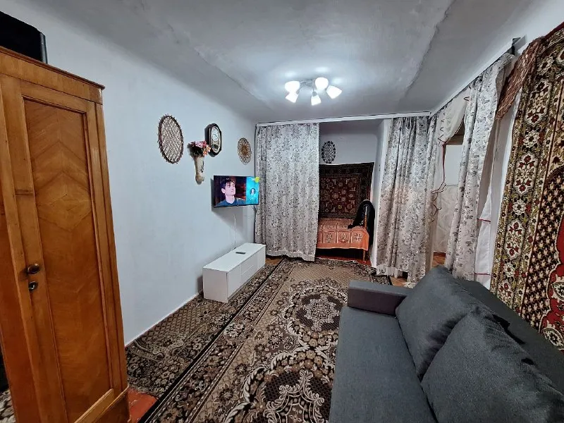 ‼️аренда квартиры‼️ 🏡сдам 1-однокомнатную квартиру от собственника на длительный срок г. Харцызск днр центр города б-р полупанова ✅не военным в квартире имеется холодильник, 2 телевизора, стиральная машина, wi-fi, накопительный бак 200 литров ✅вода через день ‼️долгосрочная аренда‼️ 💴цена: 19.000 т. Р. + квитанции, залог 1 месяц ☎️+7(949) 482-20-95 ☎️+7(996) 517-20-20 вацап 📨подписаться - фотография - 2